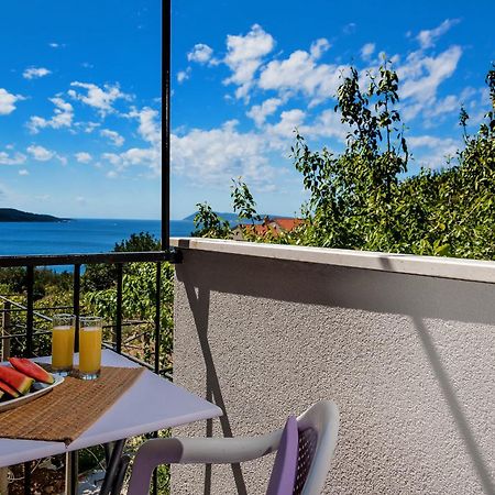 Casa Katalina Apartment Komiža Екстериор снимка