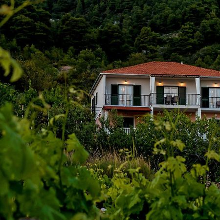 Casa Katalina Apartment Komiža Екстериор снимка