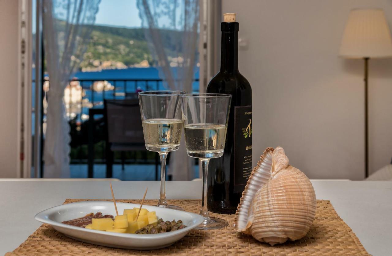 Casa Katalina Apartment Komiža Екстериор снимка