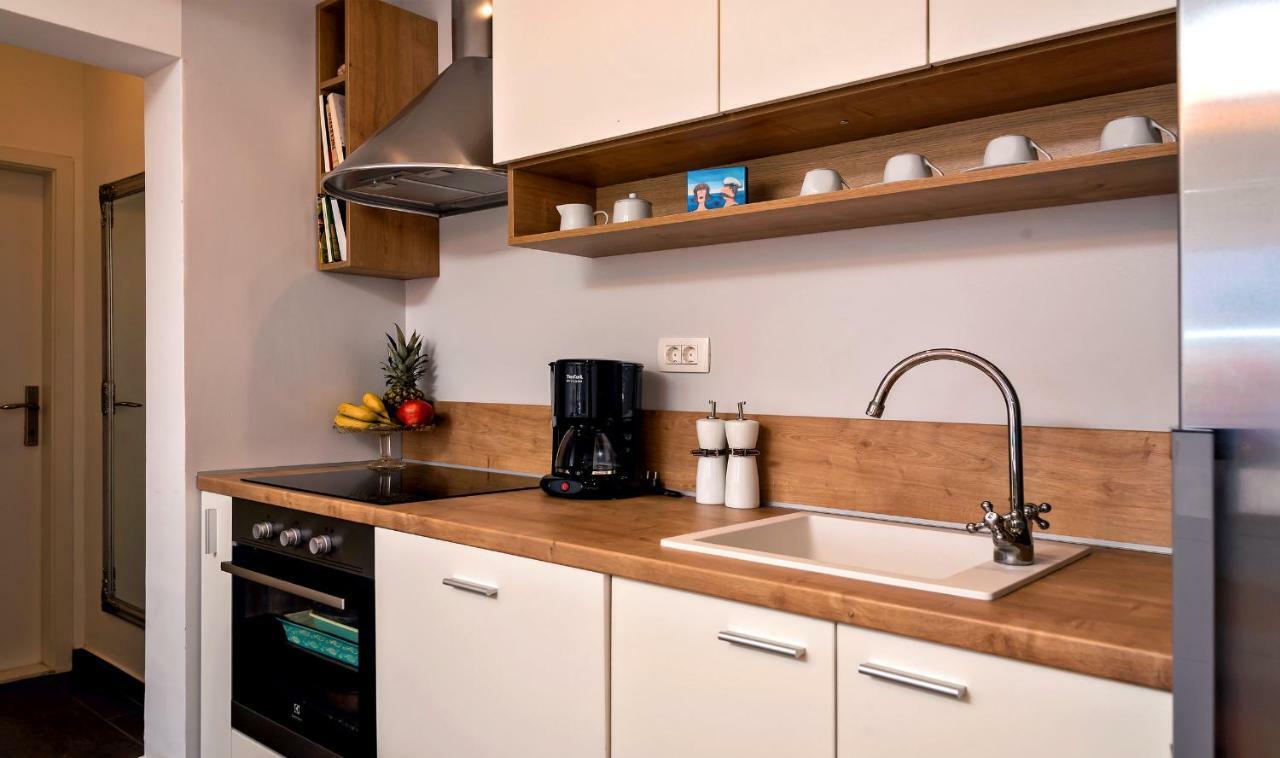 Casa Katalina Apartment Komiža Екстериор снимка