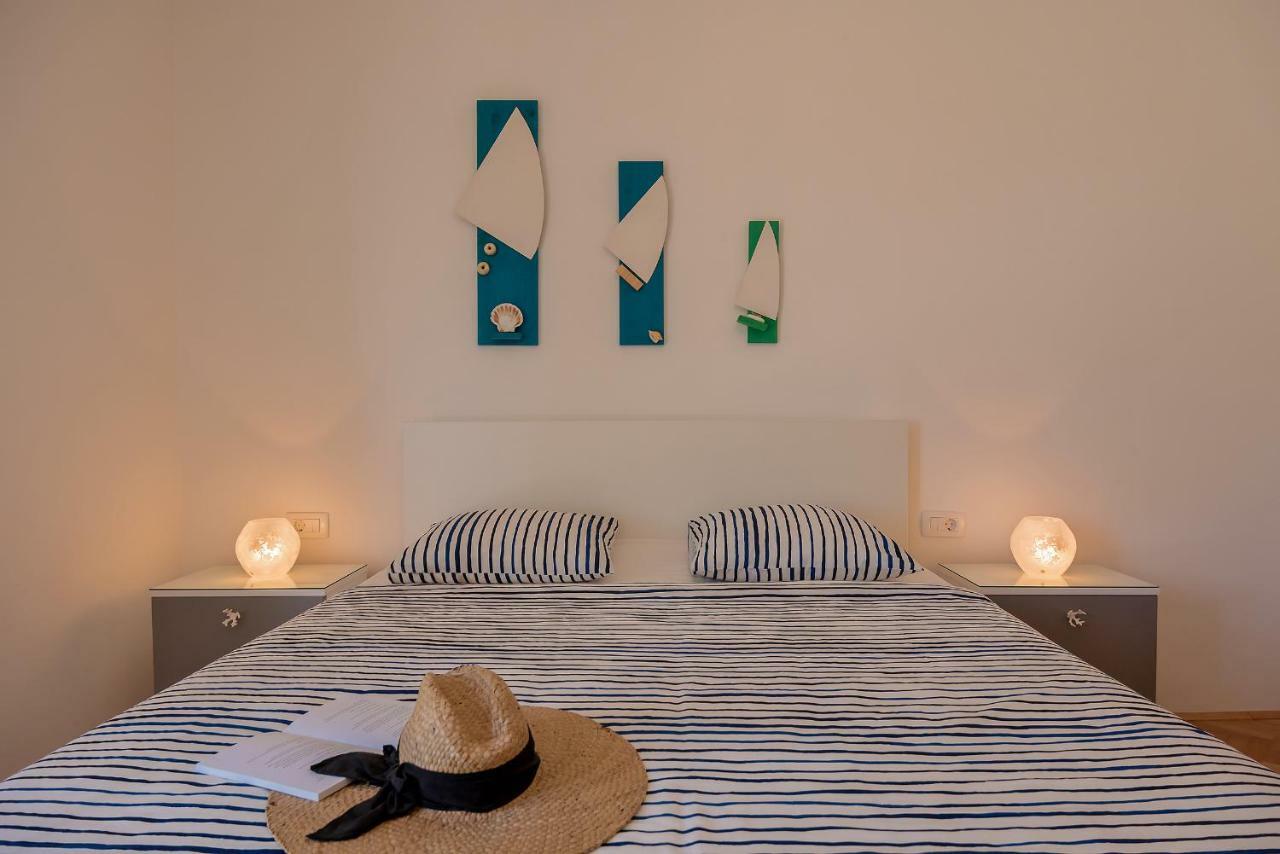 Casa Katalina Apartment Komiža Екстериор снимка